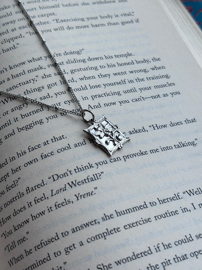 (NEW) Terrasen in Bloom Necklace