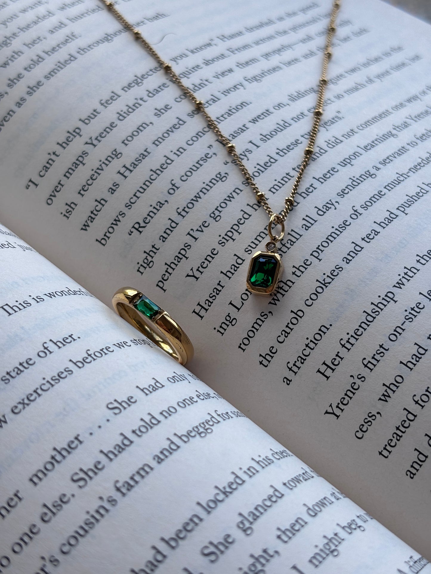 Aelin Necklace
