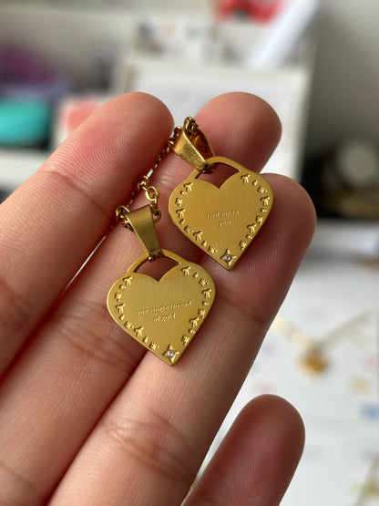 Invisible String Necklaces