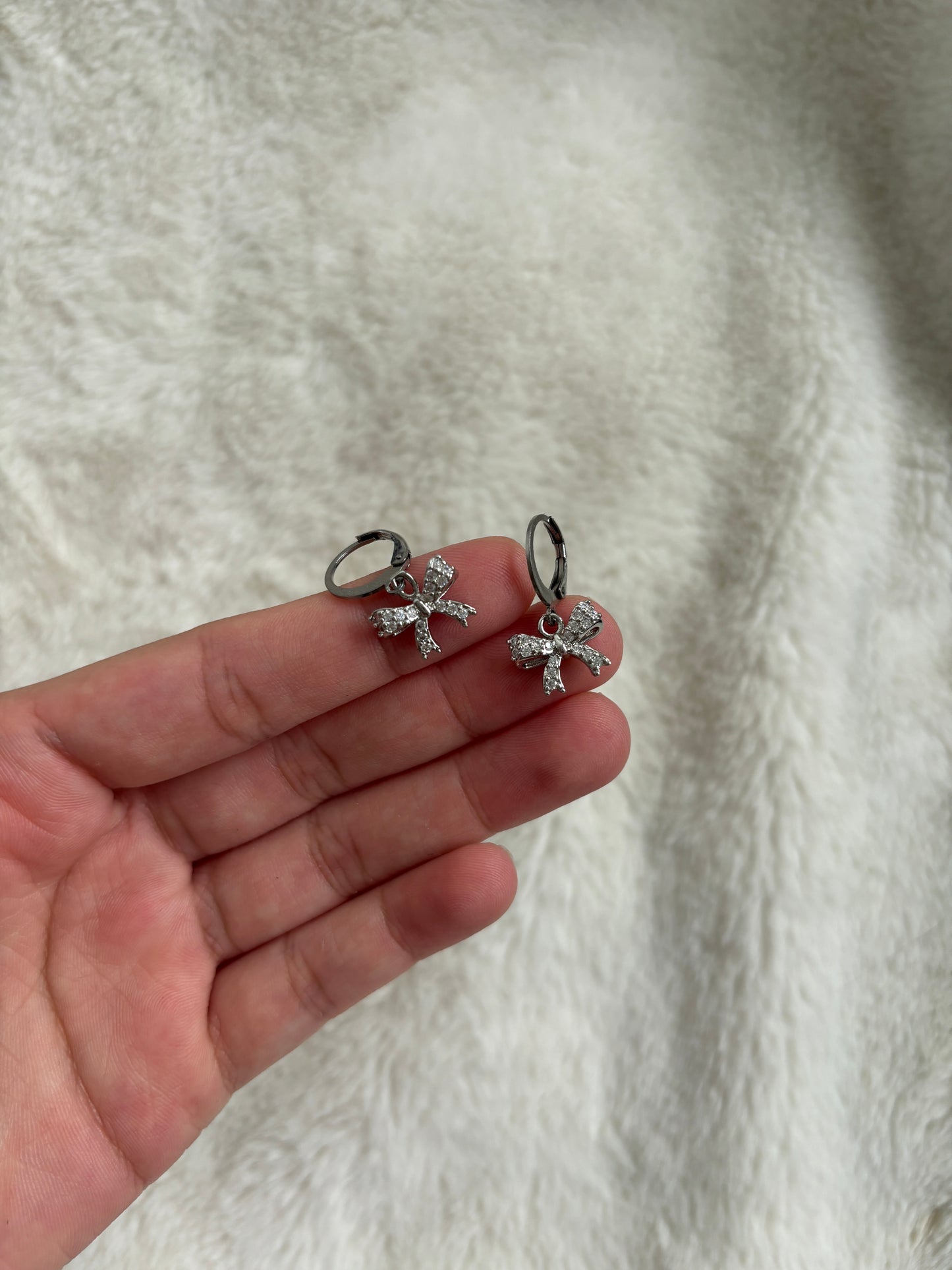 Gracie Abrams inspired Bow Earrings