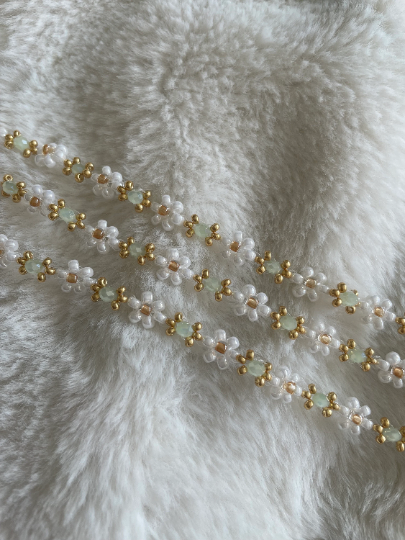 Flower Bracelet with Green Crystal Beads